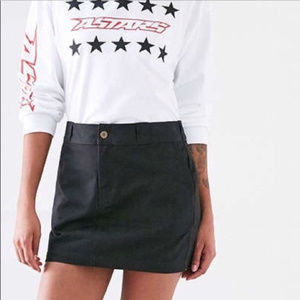 UO Dickies Skirt Black sz 4